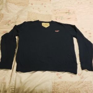 Hollister guys medium vneck sweater